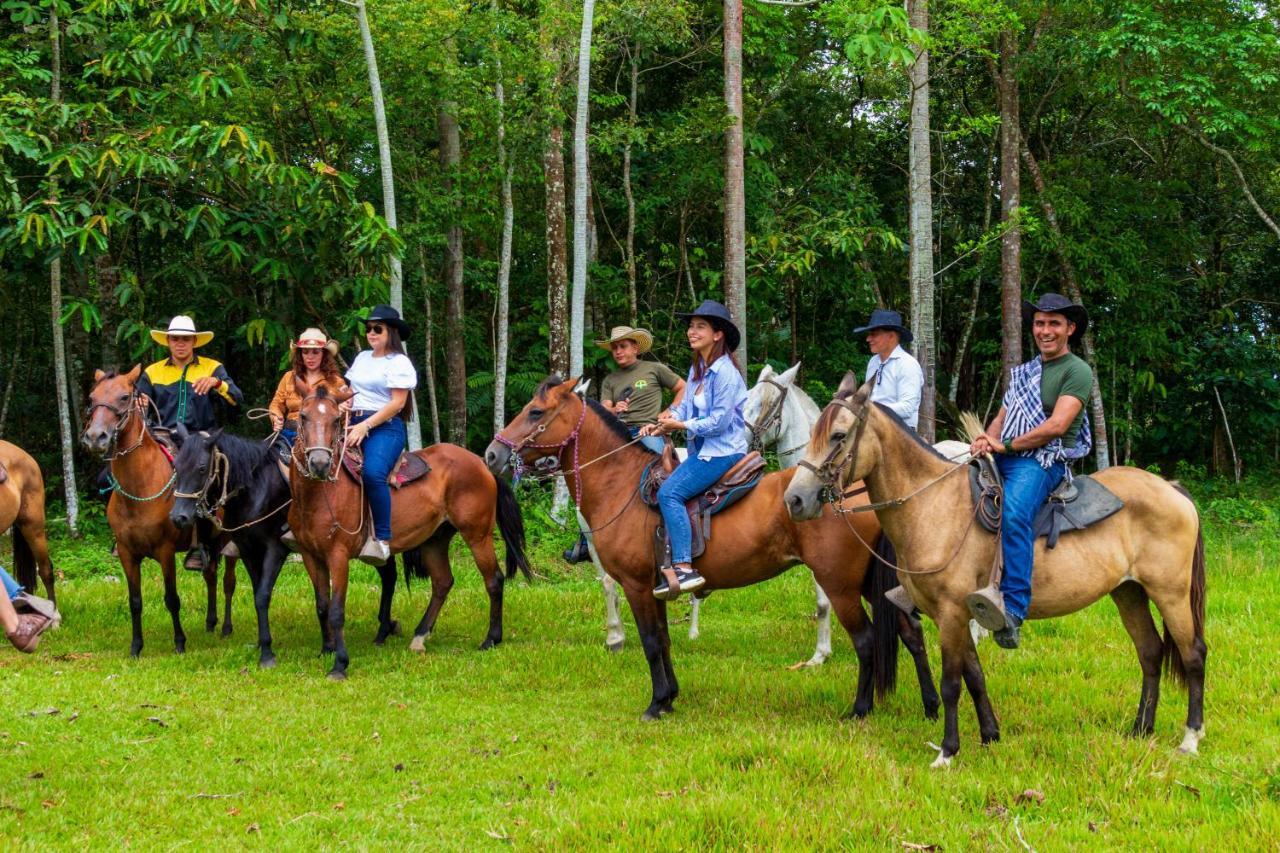 Hotel Campestre La Potra Apiay ภายนอก รูปภาพ