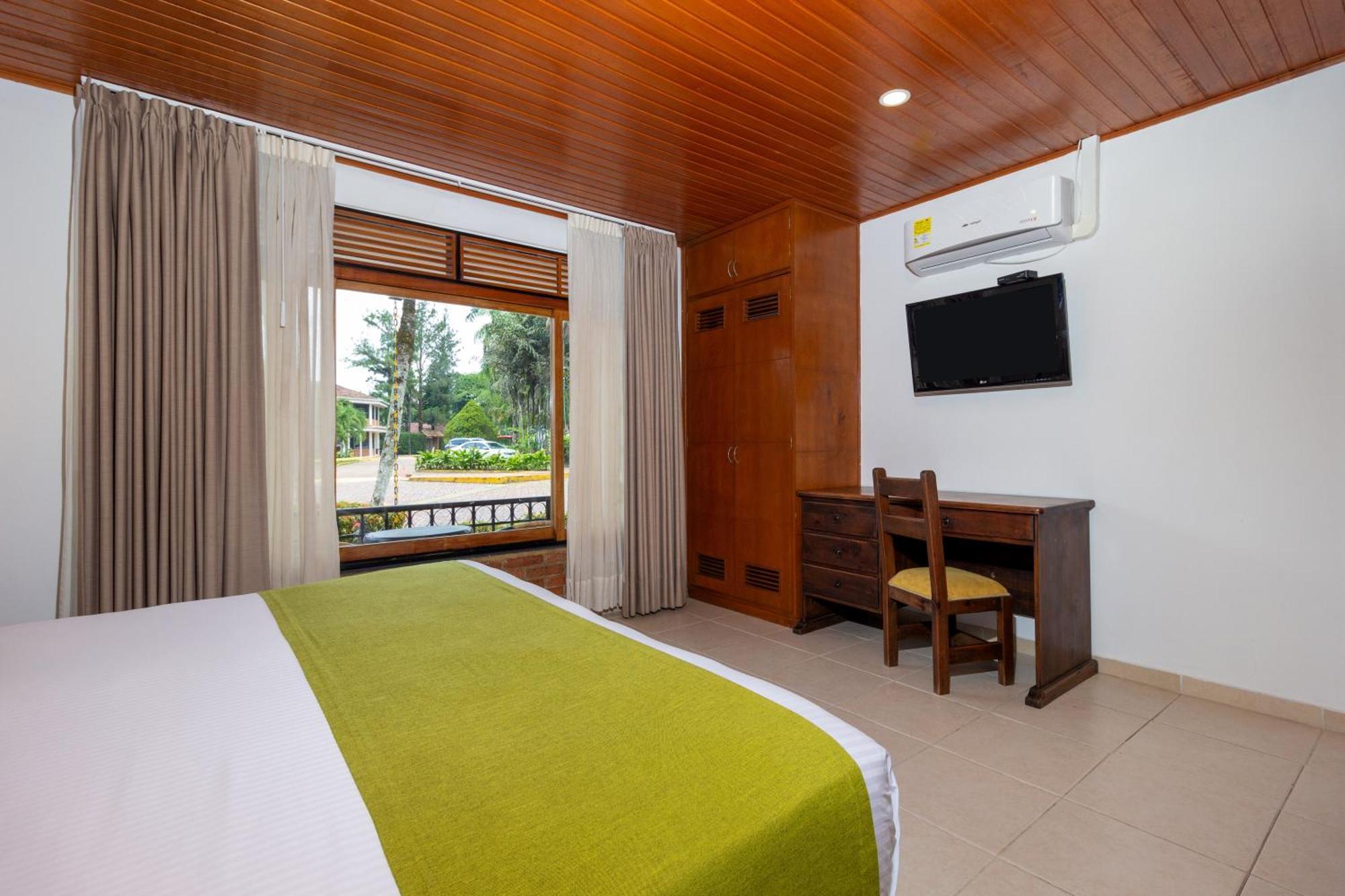 Hotel Campestre La Potra Apiay ภายนอก รูปภาพ