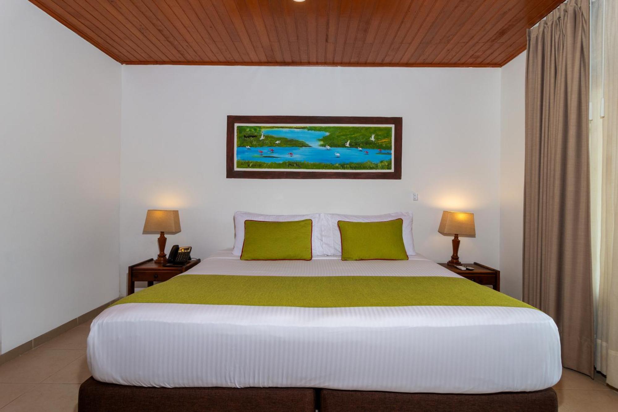 Hotel Campestre La Potra Apiay ภายนอก รูปภาพ